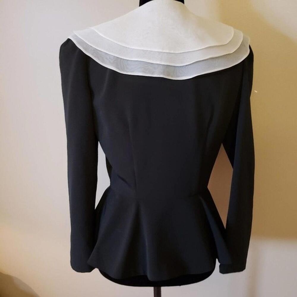EUC Vintage in the mood unique ruffle blouse 8 unique - Picture 3 of 8